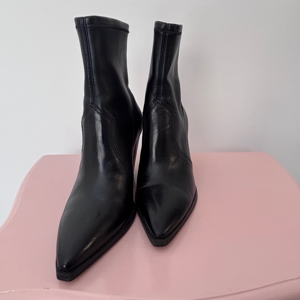 Vince Camuto Black Pointed Toe Ankle Booties